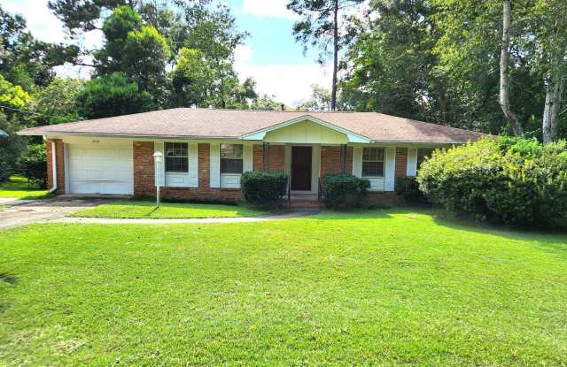 Updated 3 bedroom house, all wood floors, large fenced back yard for rent early August 2025 $1825 per month photos photos