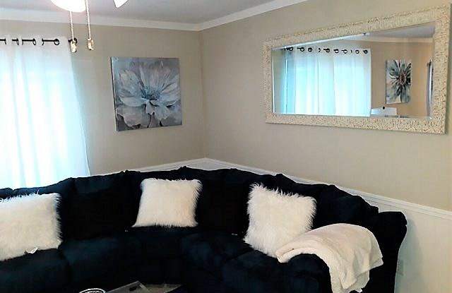 809 Twin Parks Court Gallery 4