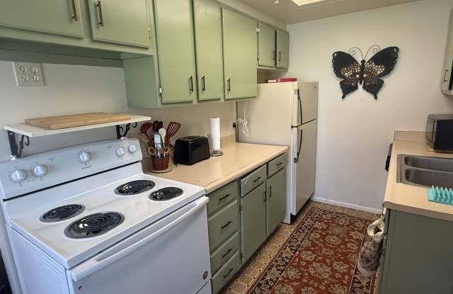 PINE CLIFF CONDO ONE LEVEL GROUND FLOOR Gallery 3