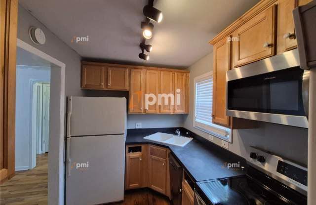 3206 Mathieson Drive NE Gallery 4