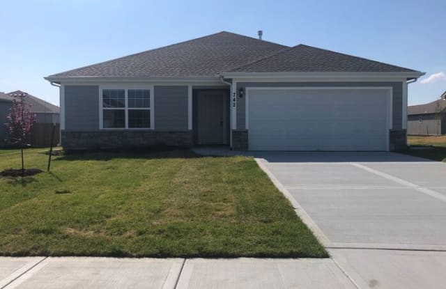 742 South Magnolia Street - 742 S Magnolia St, Gardner, KS 66030