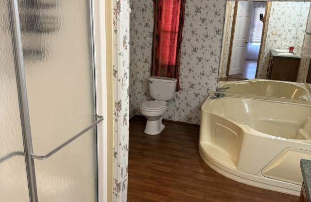 3502 South Camellia Gallery 1