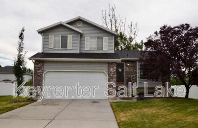 1637 N 500 W photos photos