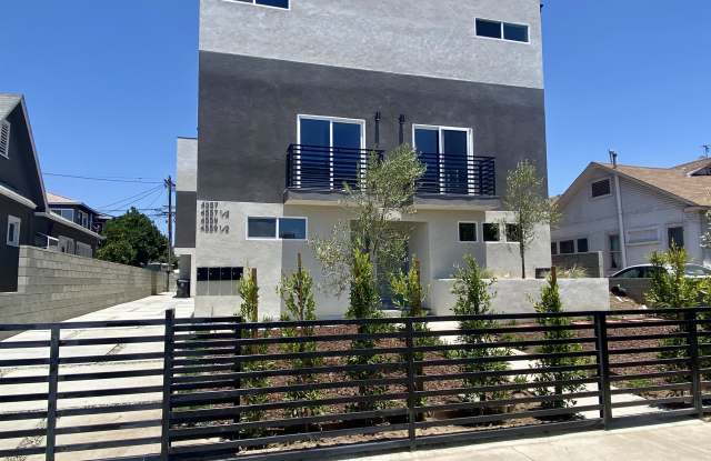 4557 Pickford Street - 4559 1/2 photos photos