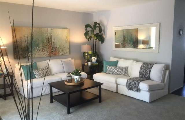 248 S Seneca Circle Gallery 2
