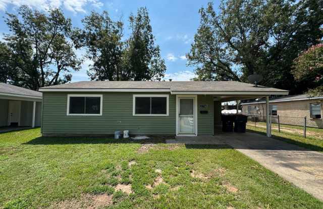 Perfect Starter Home photos photos