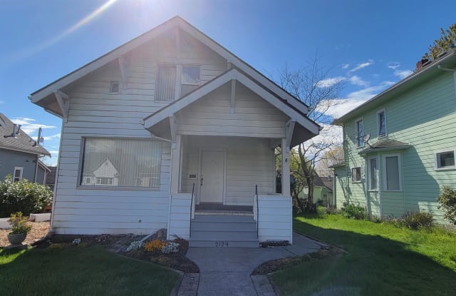 2124 Rainier Avenue - 2124 Rainier Avenue, Everett, WA 98201