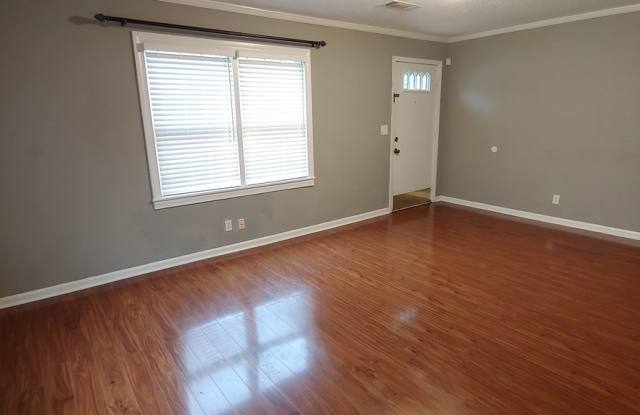 2341 Johnson Ferry Road North East Gallery 3