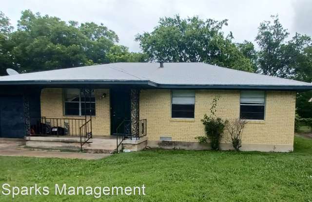 112 Evelyn Street - 112 Evelyn Street, DeSoto, TX 75115