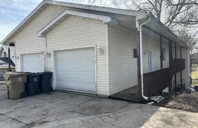 2105 Schlimgen Ave photos photos