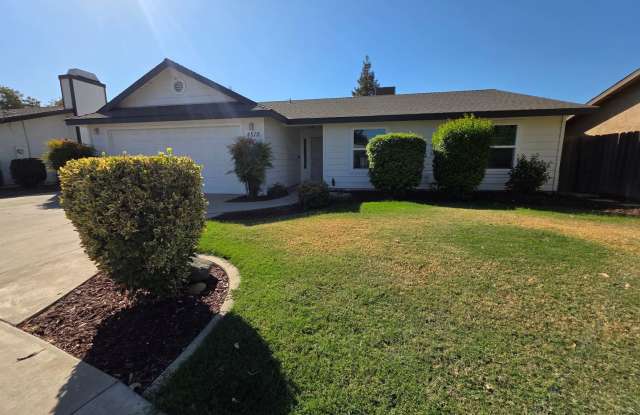Newly remodeled 4 Bedroom 2 Bathroom Home in SW Visalia! Gallery 1
