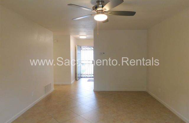 Updated 4bd/2ba Home near Cosumnes River College Gallery 4