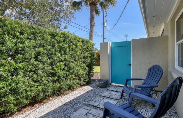 1175 LITTLE COURT - 1175 Little Court, Manasota Key, FL 34223
