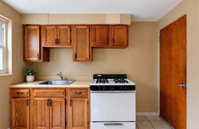 2 bedroom Townhome, Pittsburgh, PA 15221 Gallery 4