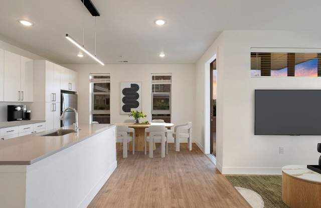 The Richmond Apartments Gallery 2