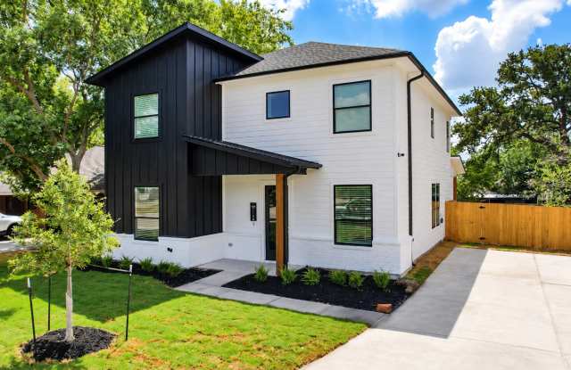 Gorgeous 5 Bed for Lease Gallery 1
