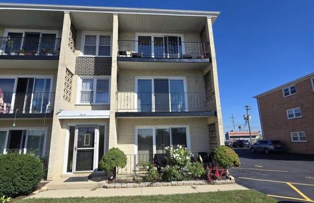 7816 W 79 Place Gallery 1