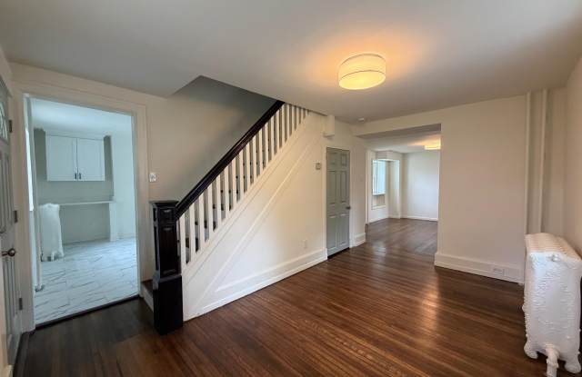 461 W 11TH Avenue Gallery 3