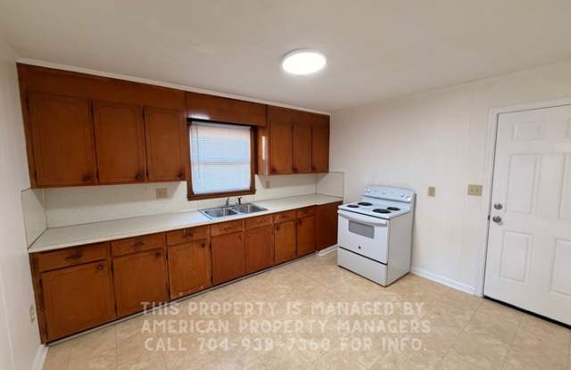 3812 Vanderburg Drive Gallery 3