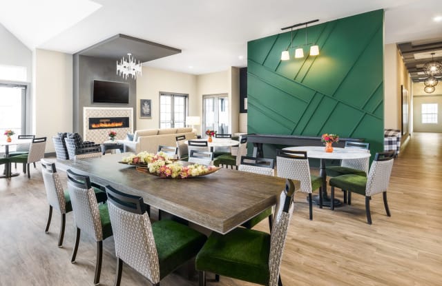 Album Indian Lake Age 55+ Apartment Homes Gallery 3