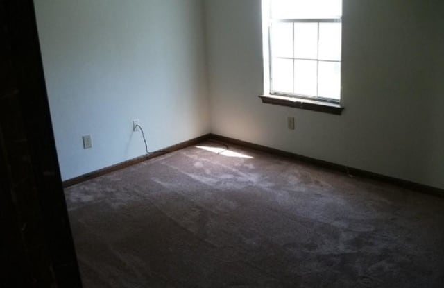 414 Virginian Drive Gallery 4