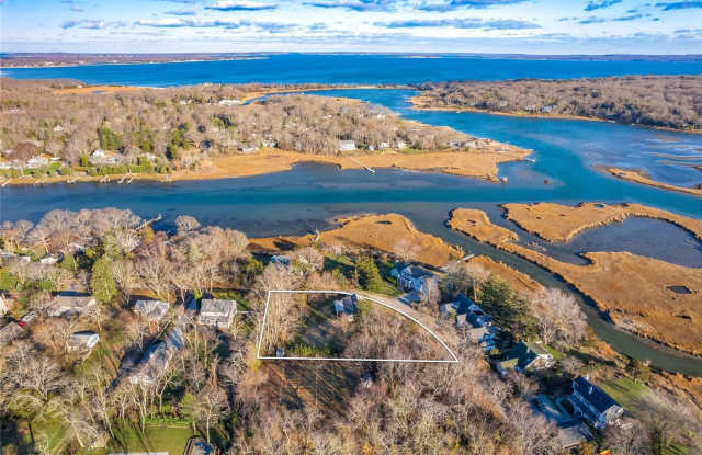 635 Strohson Road - 635 Strohson Road, Cutchogue, NY 11935