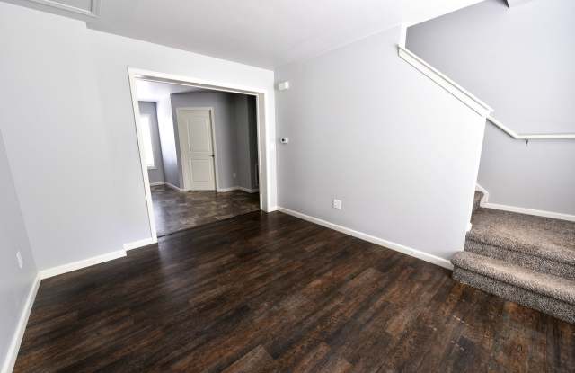83 Ennis Drive Apt. 3 photos photos