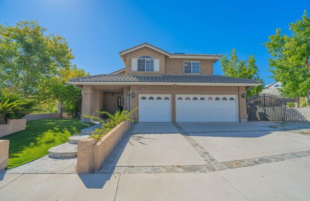 Stunning 5-Bedroom Pool Home with RV Parking and Solar in Canyon Country! photos photos