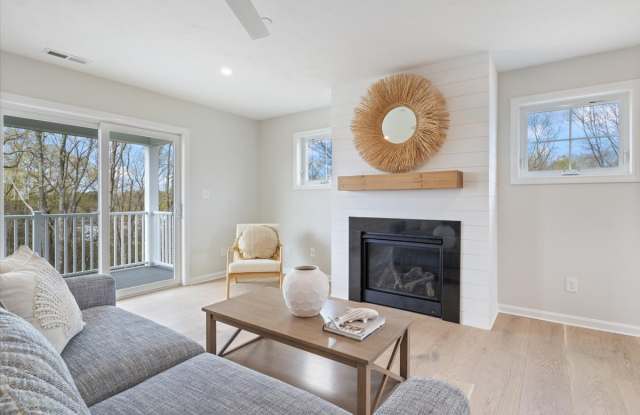 32 Regency Circle2 - 32 Regency Circle, York County, ME 03904