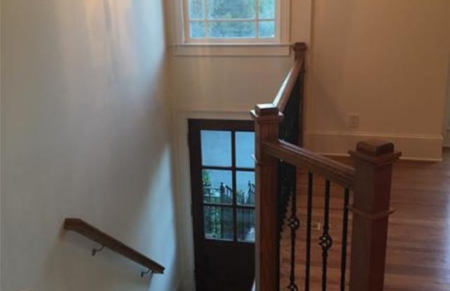 390 Mystic Ridge Lane Gallery 2