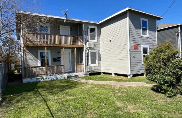 SECOND STORY APARTMENT WITH WATER PAID!! photos photos