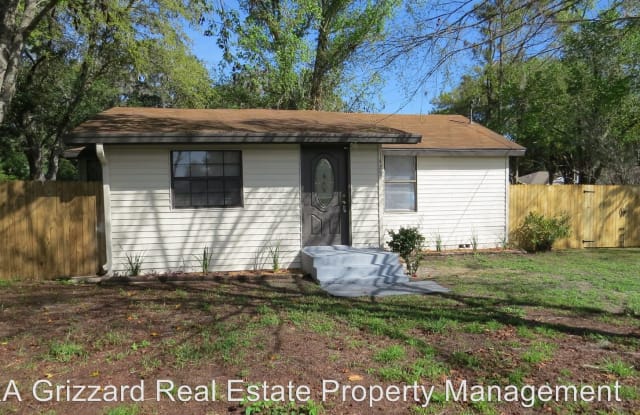 1425 Camp Rd - 1425 Camp Ave, Mount Dora, FL 32757