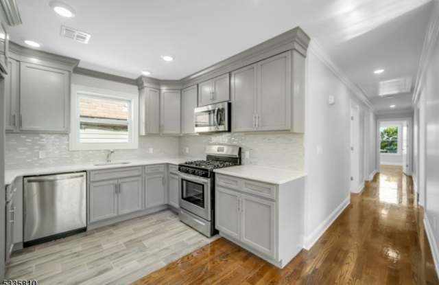 146 N 15Th St photos photos