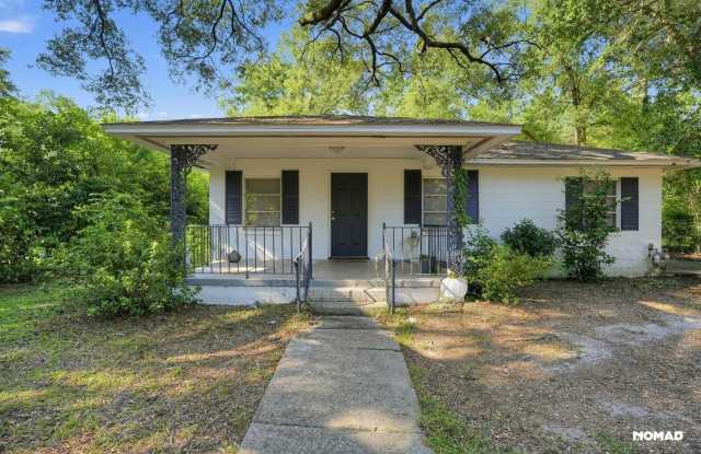 Charming 3BR House in Pensacola Gallery 1