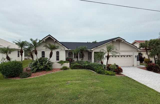 523 Toulouse Dr. Punta Gorda FL 33950 Gallery 1