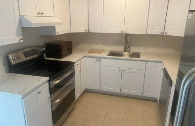 2410 SW 44th Avenue, Fort Lauderdale  (Unincorporated) , FL 33317 - 6675 photos photos