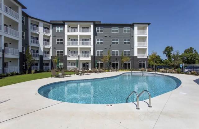 Newer 1 bedroom condo in The Ontario in Nashville photos photos