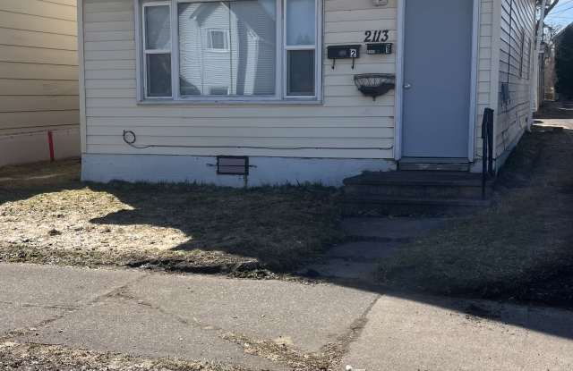 2113 Oakes Ave photos photos