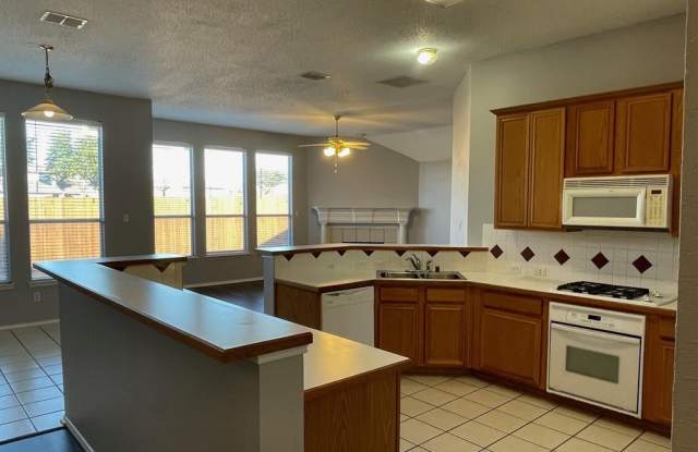 3605 Estacado Lane Gallery 2