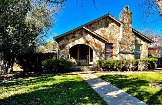 Charming 1940s Bungalow photos photos