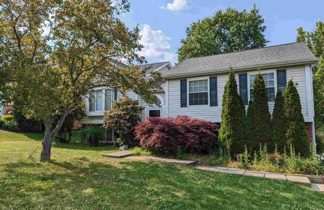 108 Clearbrook Drive photos photos 108 Clearbrook Drive photos photos