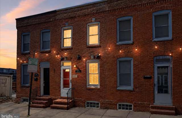 1618 MARSHALL Street Gallery 1