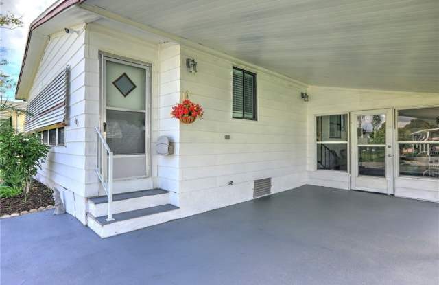 608 Hyacinth Circle Gallery 4