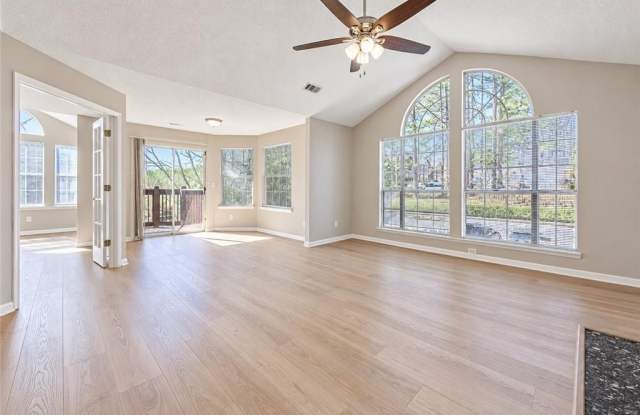 1107 Sandy Lane Drive Gallery 1