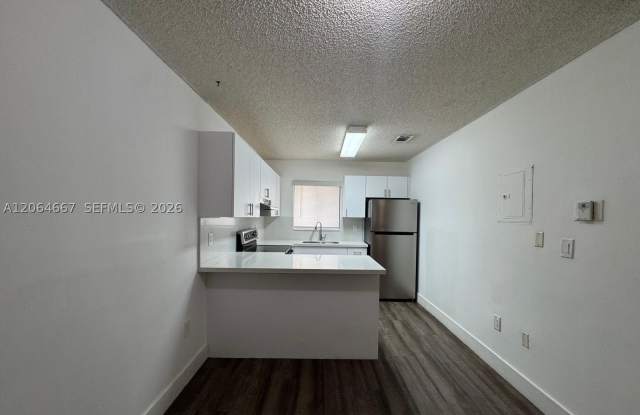 6375 W 22nd Ct Gallery 3