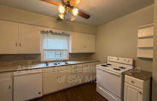 1169 S Kimbrough photos photos