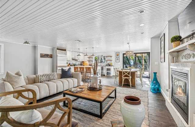 212 LUMBER LN photos photos