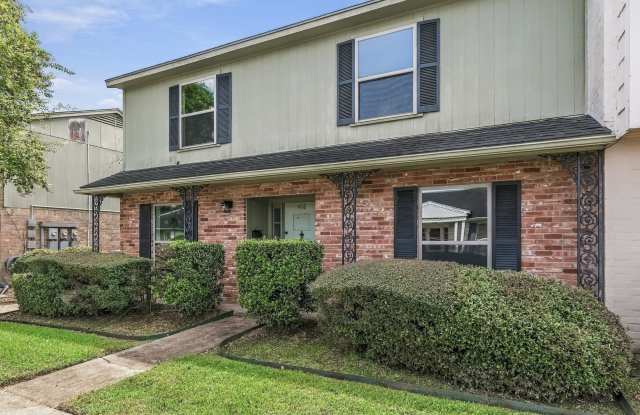 468 Longmeadow St. Gallery 3