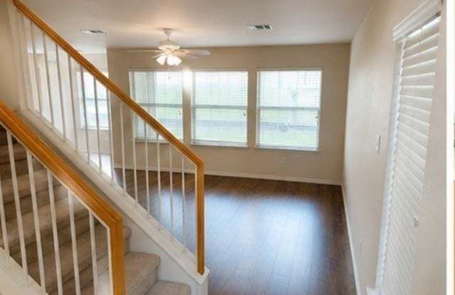 636 Fort Thomas Place Gallery 4