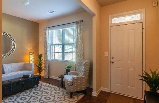0127 CHLEO CT Gallery 2